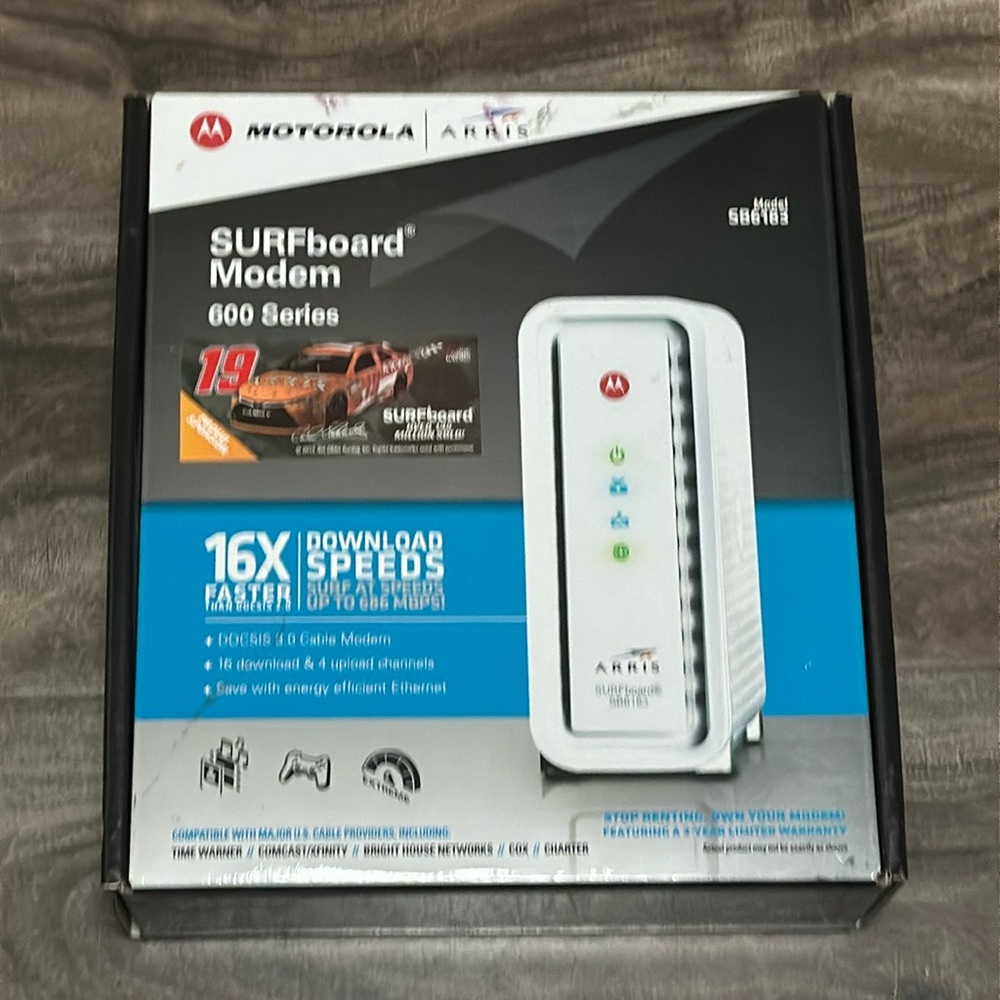 Arris Enterprises SurfBoard SB6183 DocSis 3.0 Cable Modem.